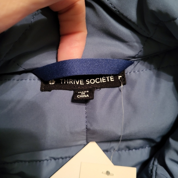 THRIVE SOCIETE - WOMEN'S QUILTED LIGHTWEIGHT VEST NWT - Picture 3 of 8